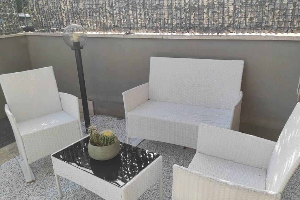 Red House Tiburtina Apartment Rom